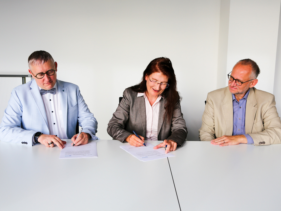 Unterzeichnung der Kooperationvereinbarung Projekt „FutureProf“ bei der thw Saar.