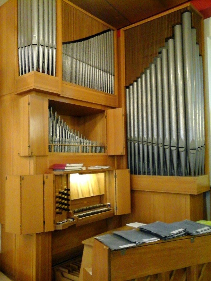  Orgel im Martin-Luther-Haus, Neunkirchen-Furpach Sebachstr. 5 (Foto: H.-J. Strack)