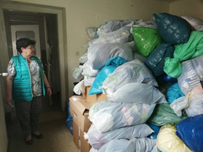 So viele Kleiderspenden kamen bei der Bethel-Sammlung 2024 in Wiebelskirchen zusammen, Foto: Familie Korb