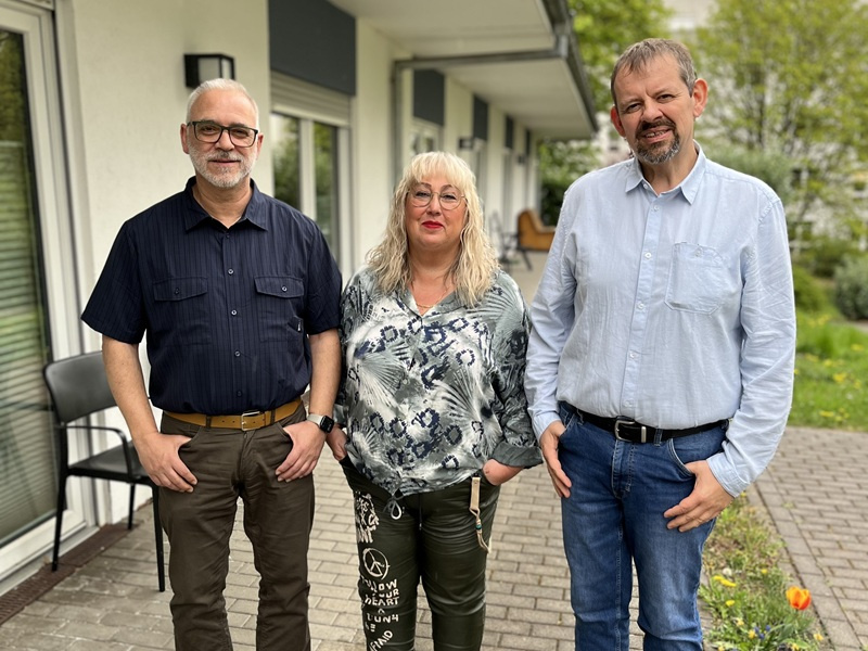 Thomas Steffen (r.) übernimmt die Leitung der beiden Hospize der Stiftung kreuznacher diakonie in Neunkirchen und Saarbrücken, Fotos: Stiftung kreuznacher diakonie/Petra Jost